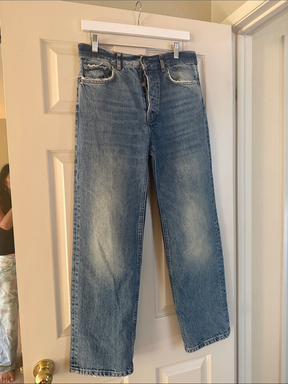 Zara Women's Straight Leg Jeans - Light Blue Distressed Wash